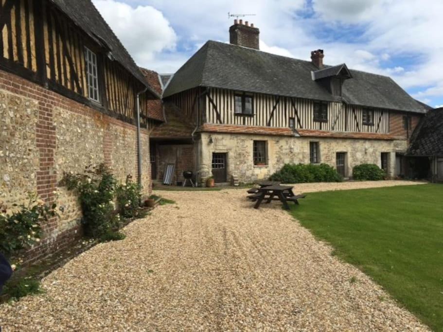 Fauguernon La Ferme Du Chateau מראה חיצוני תמונה